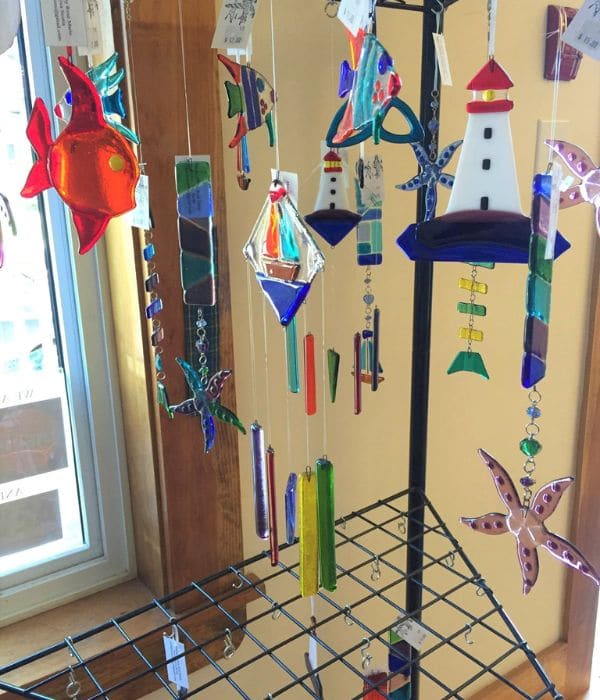 Jewellery and small souvenirs